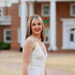 Meet your Posher, Alexys